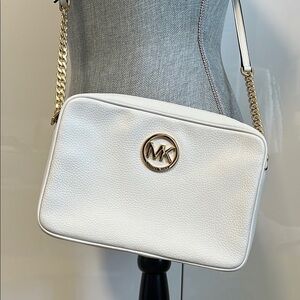 Michael Kors NWOT White Fultan Large Pebbled Leather Crossbody Bag Gold Accent